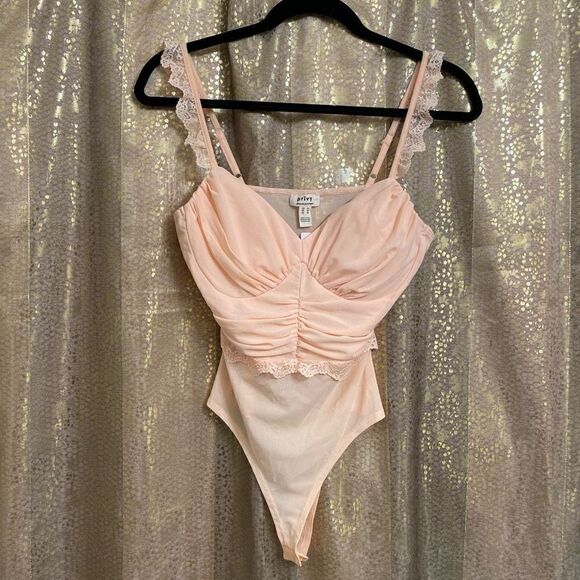 Privy Adoring Gaze Blush Pink Lace Mesh Ruffle Bodysuit, M NWT - Picture 1 of 11